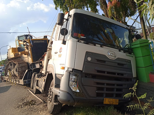 Insiden Membahayakan Lalu Lintas Jalur Kereta Api Muara Enim