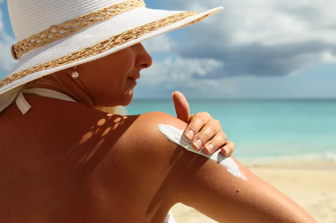 How to Choose a Natural Sunscreen