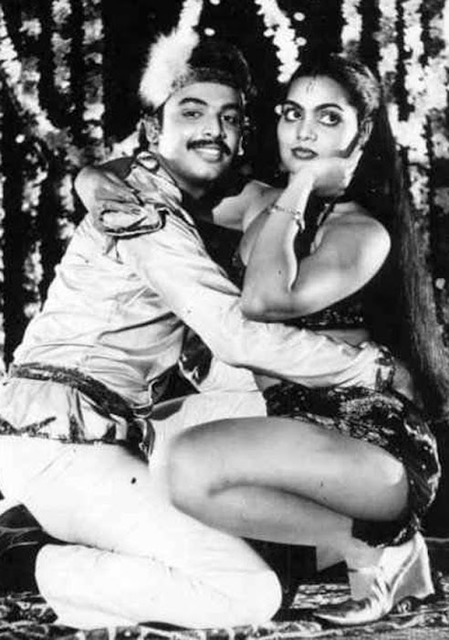 silk smitha rare .. cute stills