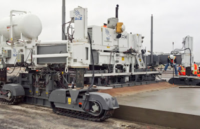 Concrete Slipform Paver