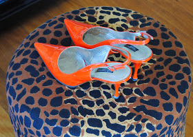 orange slingbacks, orange+animal print