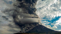 Tercatat 5 Gunung Api Paling Berbahaya Di Indonesia