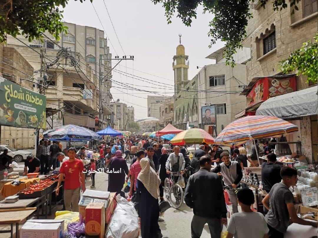 "A market in Northern Gaza today, April 19" - COGAT