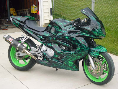 Modification Motor Yamaha R6 Green Bubble 