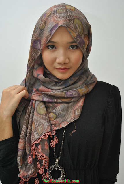 Foto Model Berhijab Cantik, Fatin Lewat! (20 Pic)