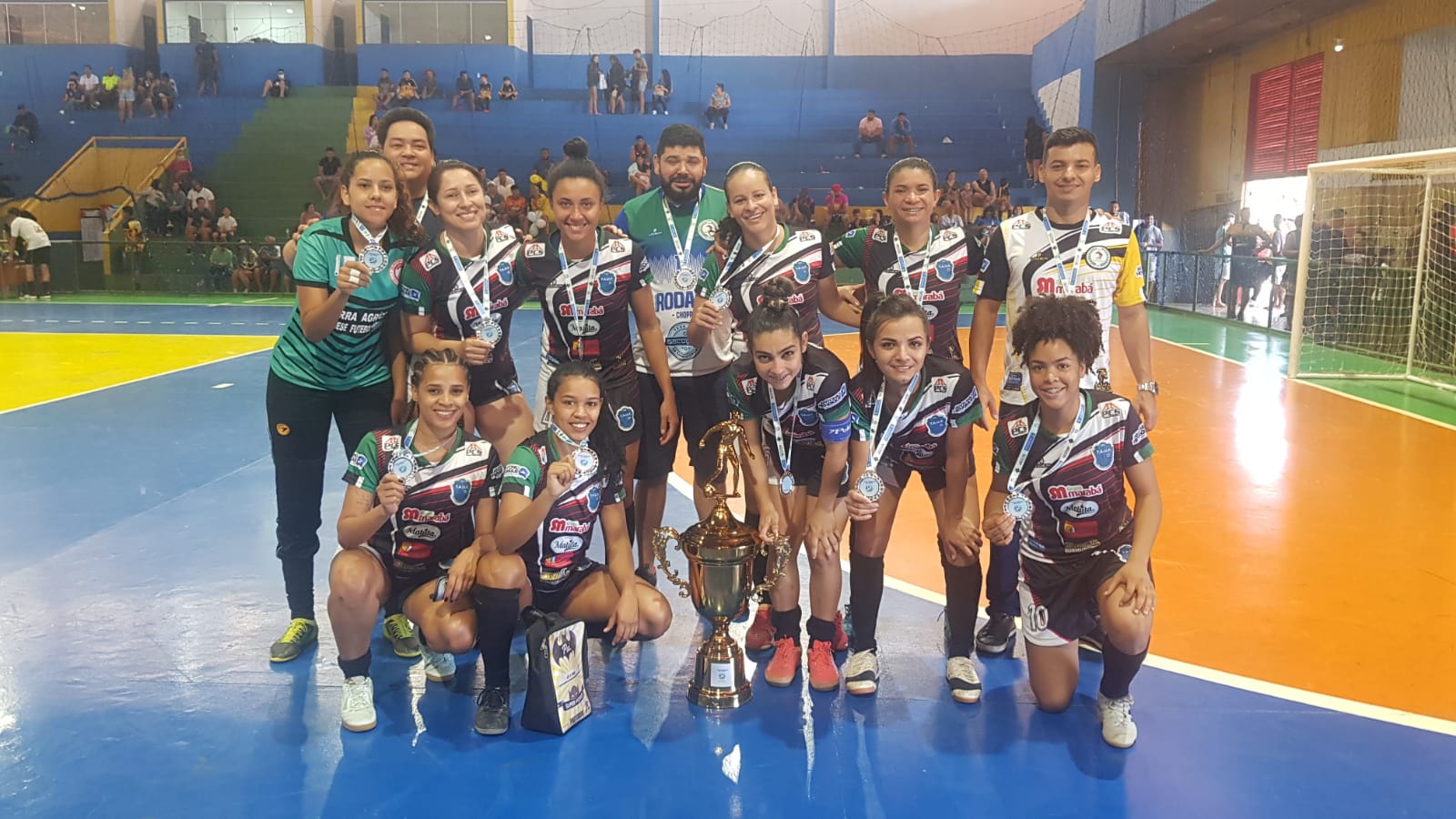 Seleção Feminina de Luís Eduardo Magalhães conquista medalha de prata na V Copa Sobradinho de Futsal