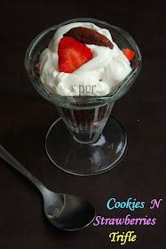 Cookies trifle with strawberries