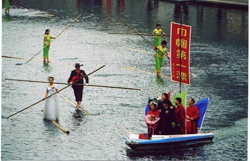 Funny but amazing way of crossing the river