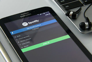 En iyi 3 Müzik Dinleme Platformu Spotify, Apple Music, YouTube Music