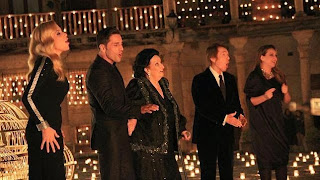 Marta Sanchez, David Bustamante, Niña Pastori, Raphael y Montserrat Caballé - Canción de la Navidad