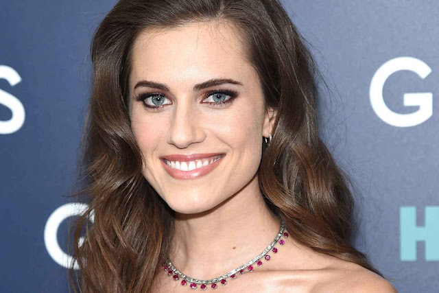 Allison Williams Awesome Profile Pics