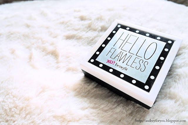 Benefit Hello Flawless! Powder Foundation Life With Audrey