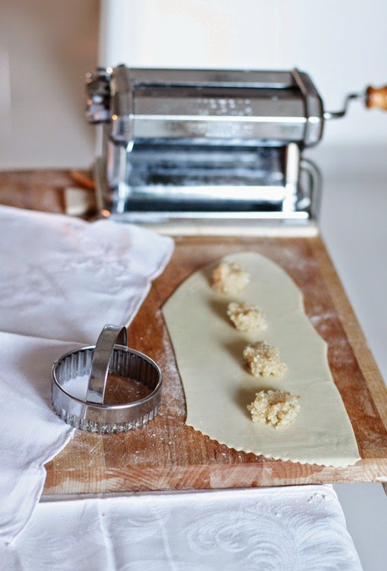 panzerottini di pasta reale con miele e cannella3