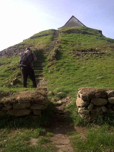 Shaun and Tumulus Saint Michel