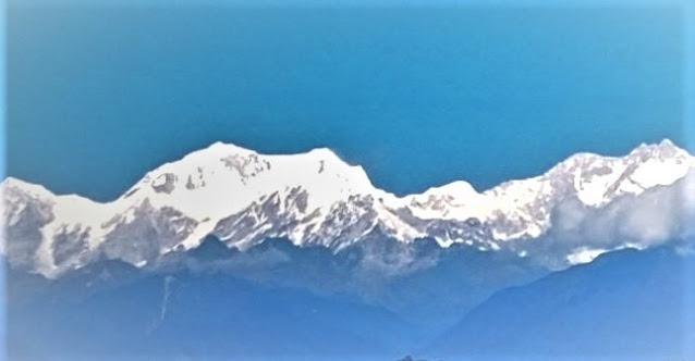 kanchenjunga from kaluk road