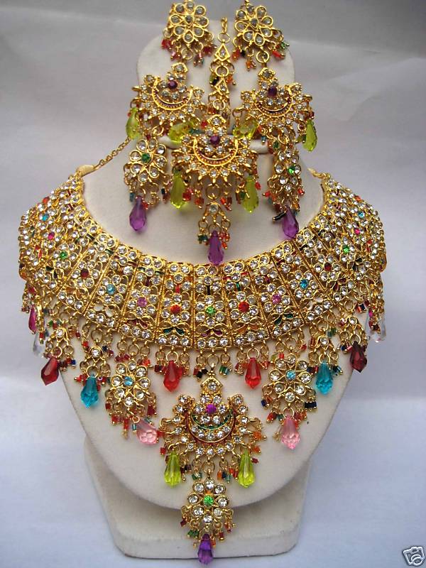 Indian bridal jewelry sets