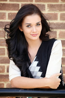 Amy jackson in Yevadu movie, heroin 