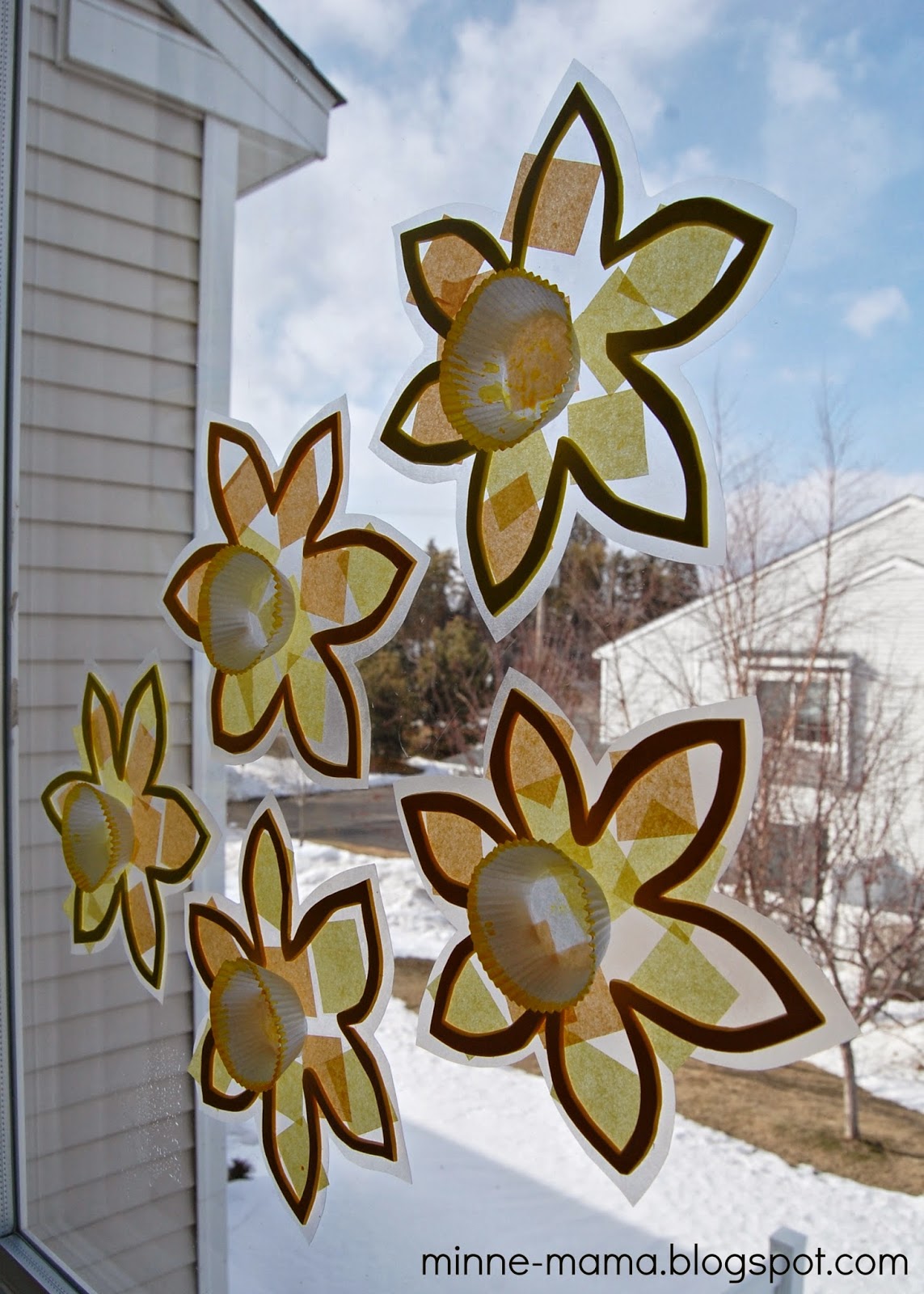 {Guest Post} Toddler-Made Spring Suncatchers by Minne-Mama for Fun at Home with Kids
