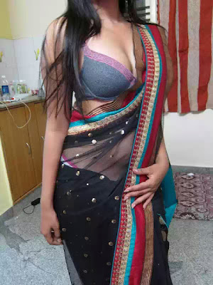 Married Aunty Hot Saree and Blouse