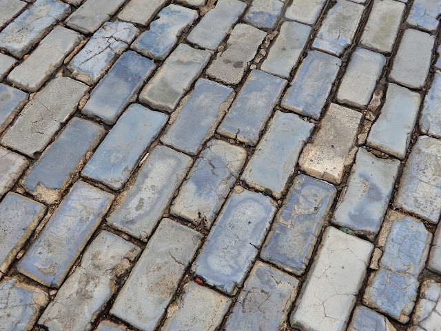 blue cobblestones