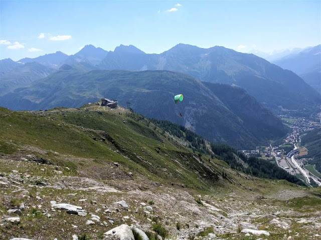 stazione skyway pavillon sopra courmayeur