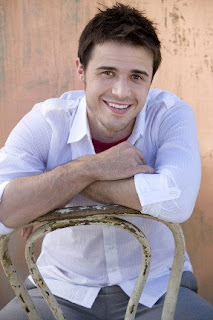Kris Allen How Sweet it is to be loved by you MP3 Lyrics (American Idol 8)