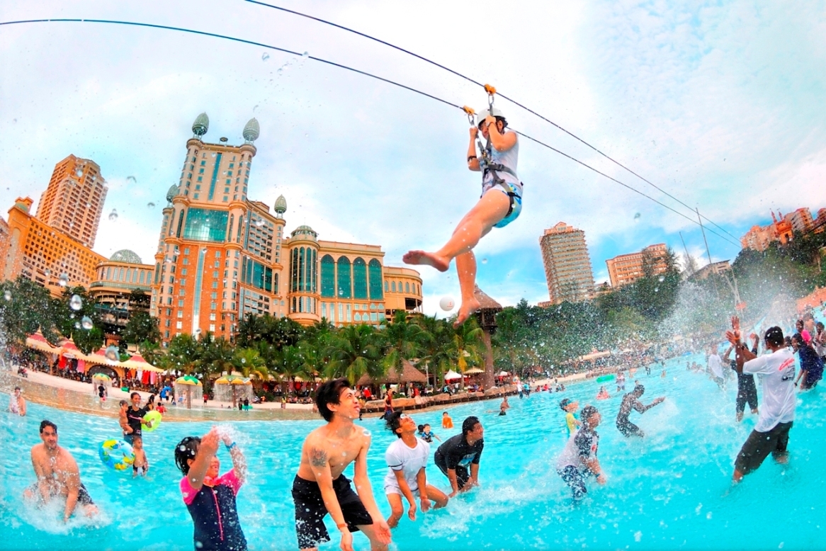 Sunway Lagoon  Malaysia Tour