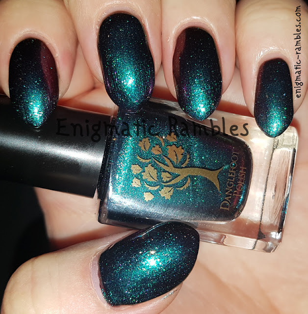 Swatch-Danglefoot-Polish-Across-the-Universe-Celestial-Collection