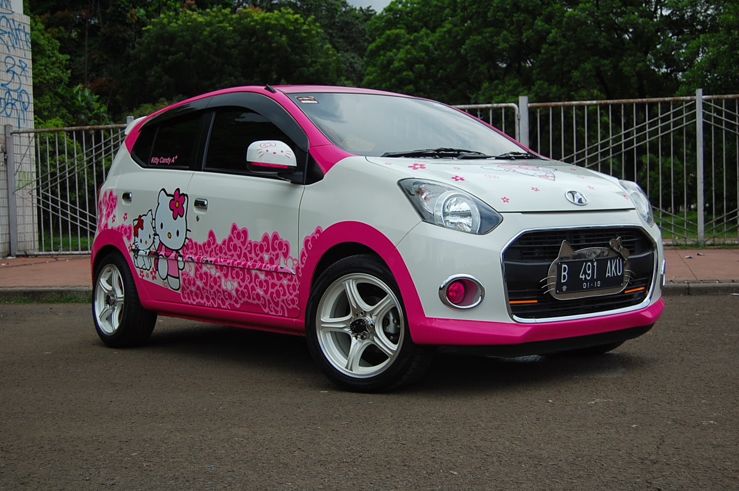 Modifikasi Honda Jazz Hello Kitty Modifikasi Style