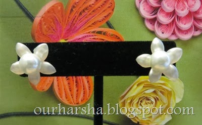 White flower Ear Stud (15)