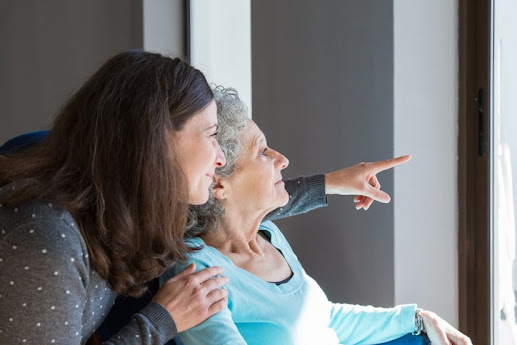https://umcommunities.org/blog/easy-steps-to-talk-to-a-loved-one-with-alzheimers/