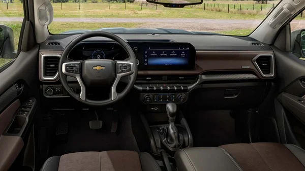 Interior Chevrolet S10 2025