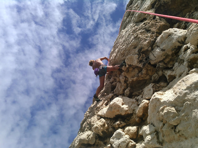 escalade CAP CANAILLE à Cassis Manu RUIZ