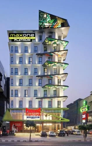 MAXONE Hotel Platinum Hayam Wuruk