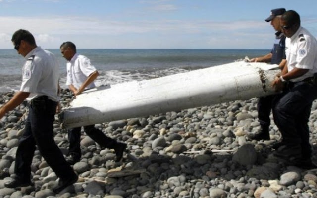 MH370? Pedaços de asa de avião são achados no oceano Índico