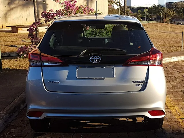 Toyota Yaris XLS 1.5 CVT 2019 - Prata Lua