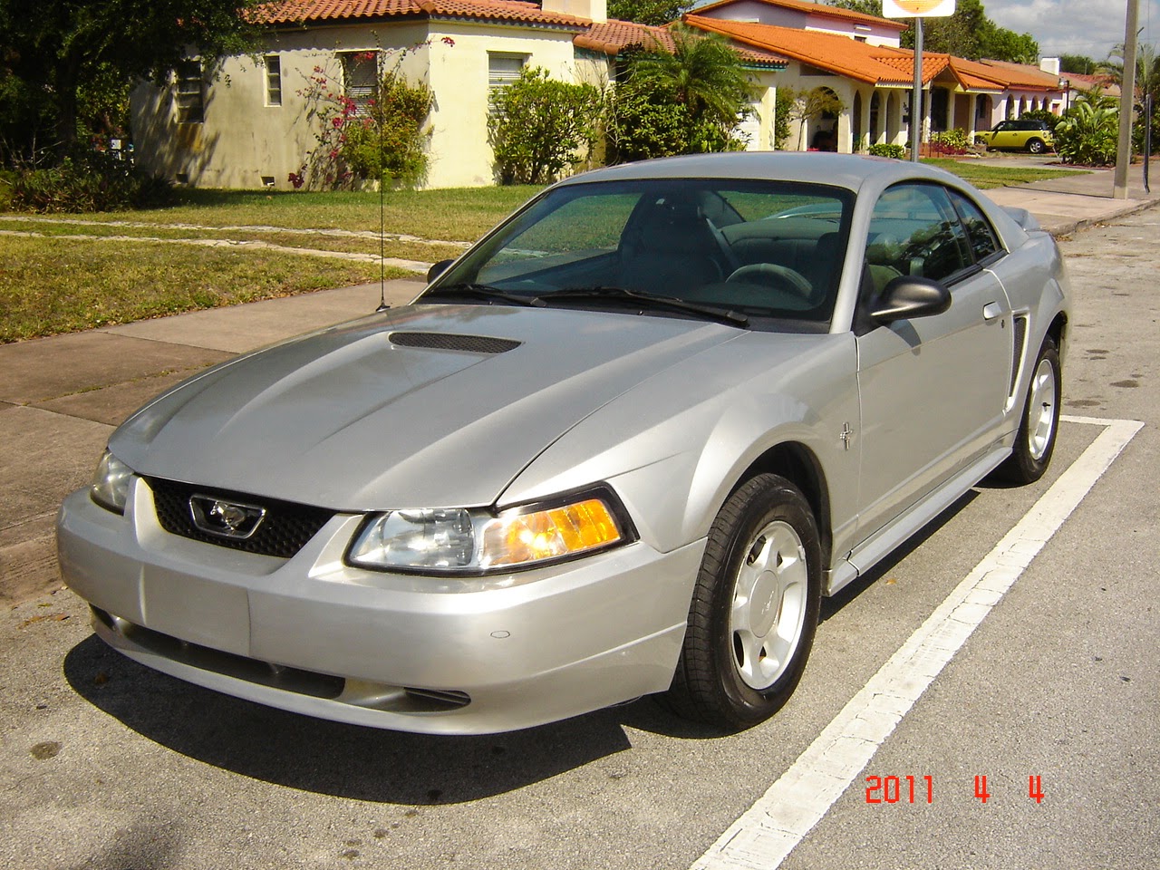 2000 Ford Mustang