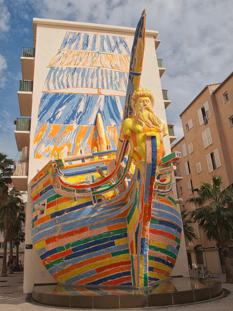 jiemve, le temps d'une pose, Var, Toulon, bâteau, oeuvre d'art, place Vatel, Alexandre Benjamin Navet