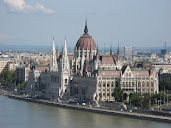 #4 Budapest Wallpaper