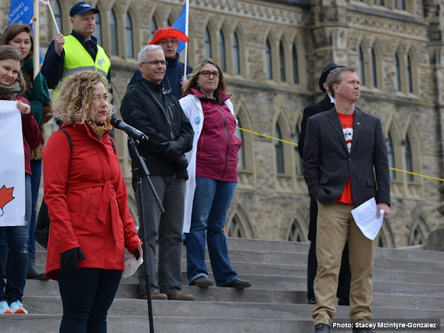 Photos March for Science in Ottawa on Earth Day 2017