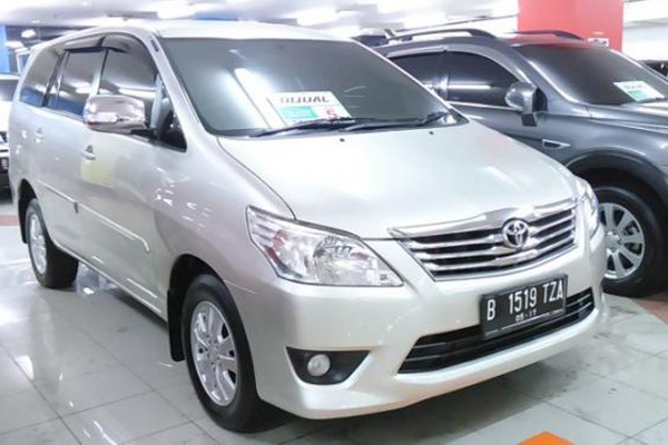 toyota innova bekas