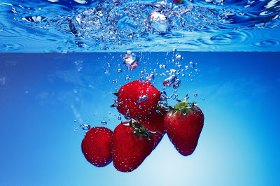 Fresas en el agua