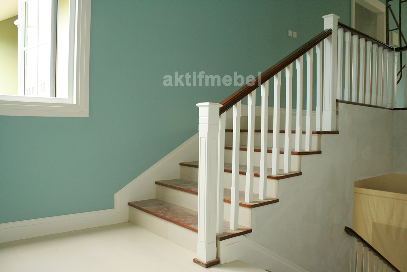 Bordes Railing Tangga  Kayu  AKTIF MEBEL