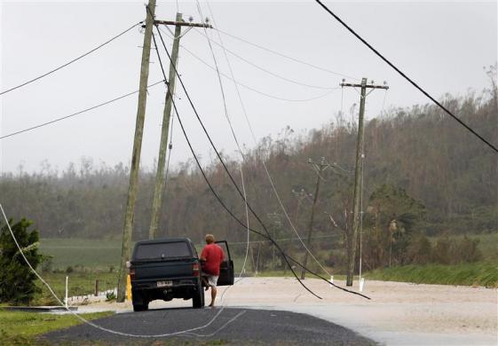  Cyclone Yasi hits Australia 7