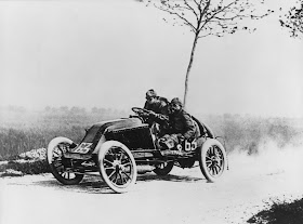 Fotografías de las primeras carreras de automóviles