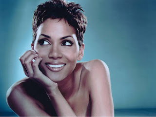 Cute Halle Berry HD Wallpaper