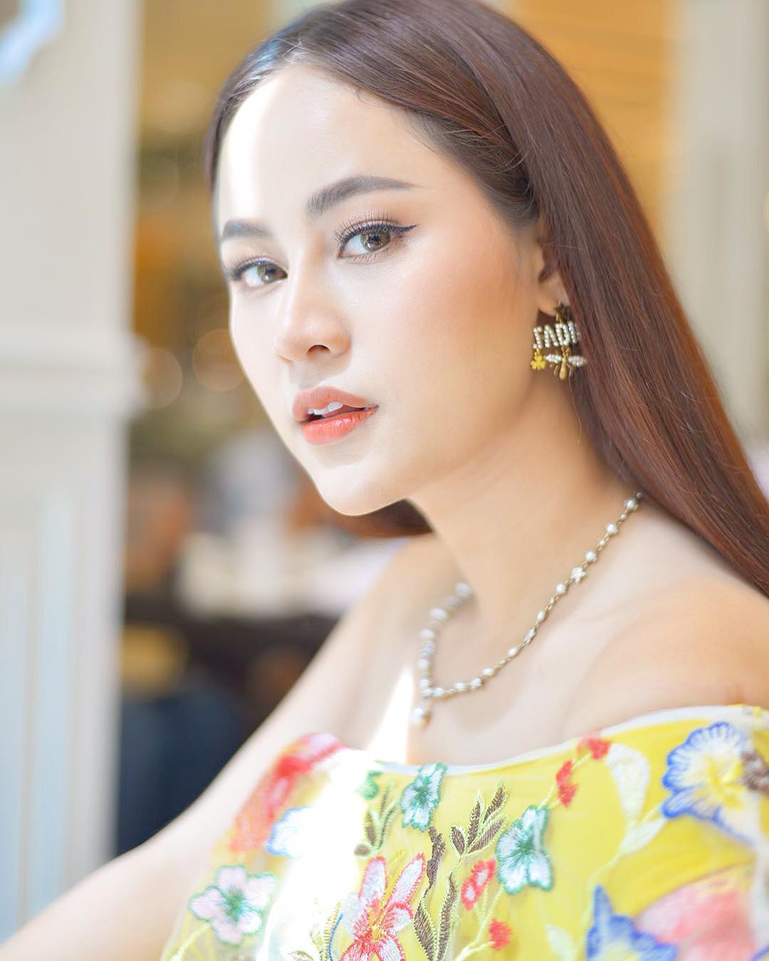 Namkleng Inarin most beautiful Thailand ladyboy Instagram