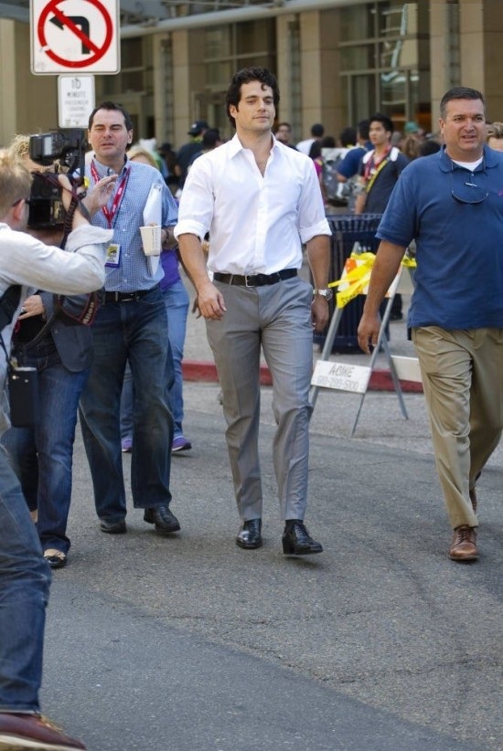 Actor Henry Cavill has been spotted as Clark Kent on the set of Man of Steel