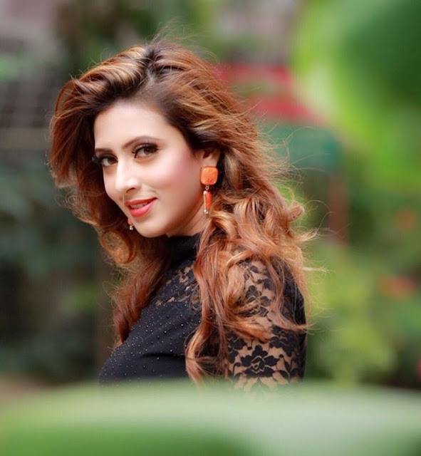 Bidya Sinha Saha Mim HD Wallpaper