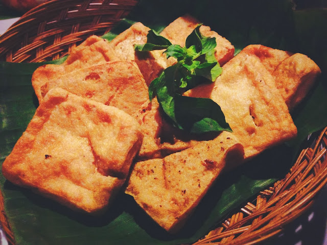 Ikan Bakar Jimbaran- fried tahu